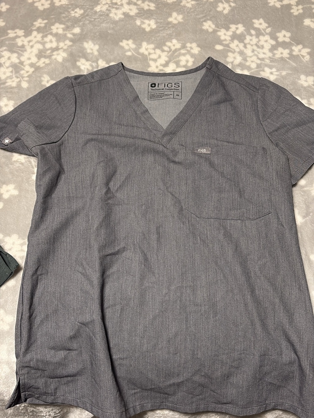 FIGS Men's Dark Gray V-Neck Scrub Top
